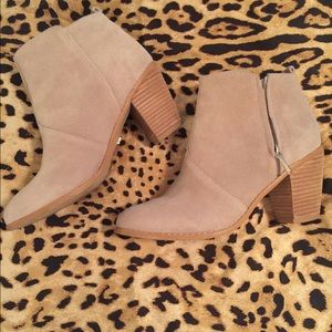 Victoria Secret ankle booties